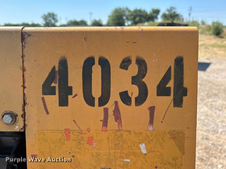 image for item DP1146 1987 Waldon Sweepmaster broom