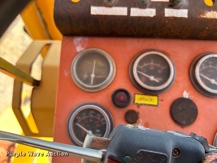 image for item DP1146 1987 Waldon Sweepmaster broom