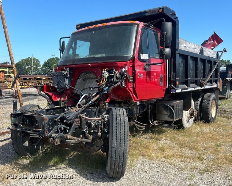 image for item DP1147 2007 International  7400 dump truck