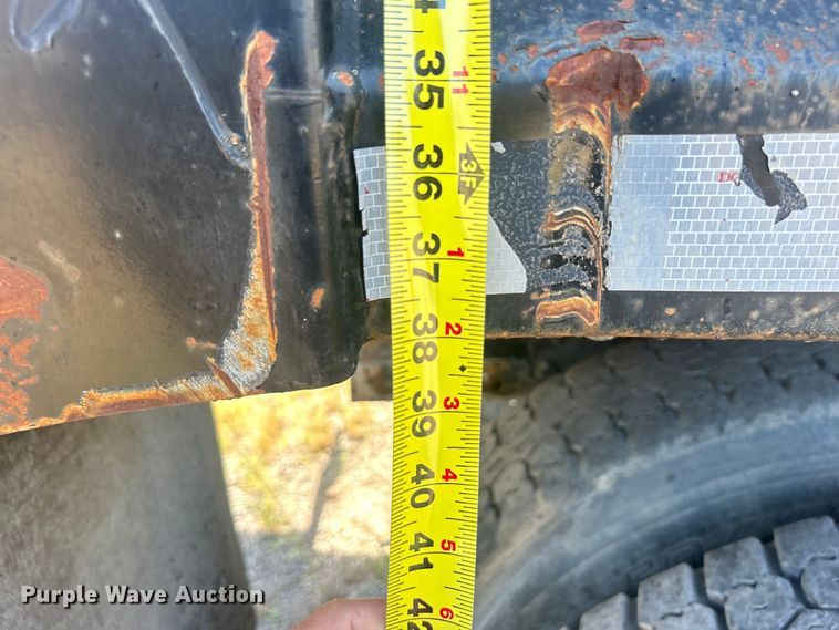 image for item DP1147 2007 International  7400 dump truck