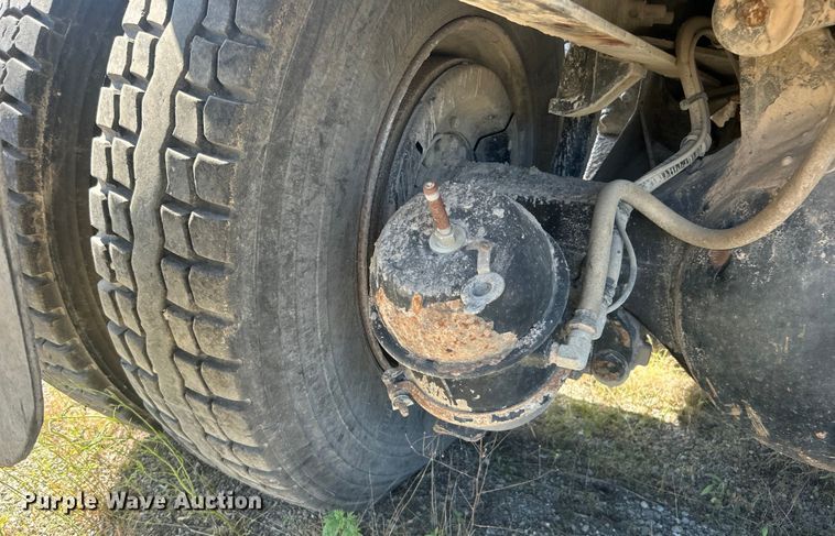 image for item DP1147 2007 International  7400 dump truck