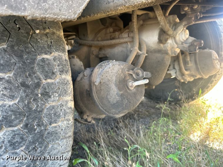 image for item DP1147 2007 International  7400 dump truck