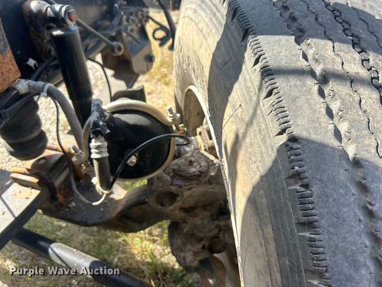 image for item DP1147 2007 International  7400 dump truck