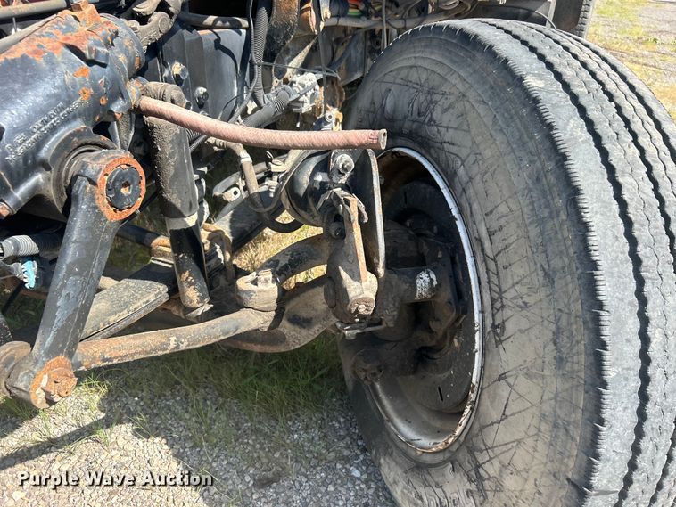 image for item DP1147 2007 International  7400 dump truck