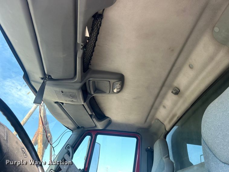 image for item DP1147 2007 International  7400 dump truck