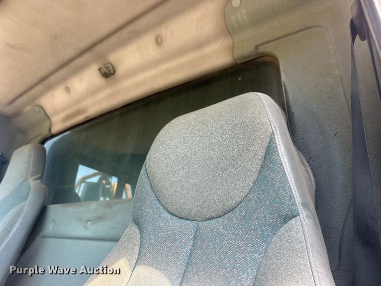 image for item DP1147 2007 International  7400 dump truck