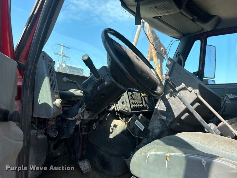 image for item DP1147 2007 International  7400 dump truck