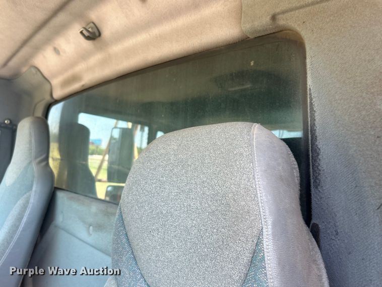 image for item DP1147 2007 International  7400 dump truck