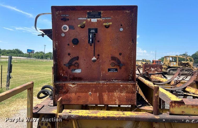 image for item DP1152 Gomaco C450 bridge deck finisher