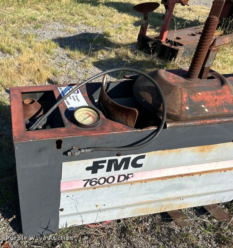 image for item DP1160 FMC 7600DP tire machine