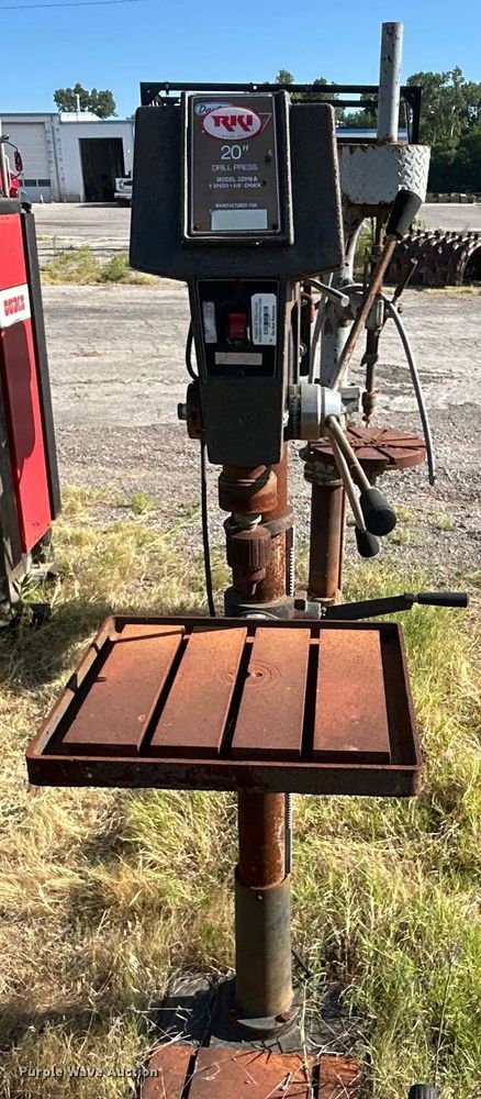 image for item DP1161 Dayton  Tradesman drill press