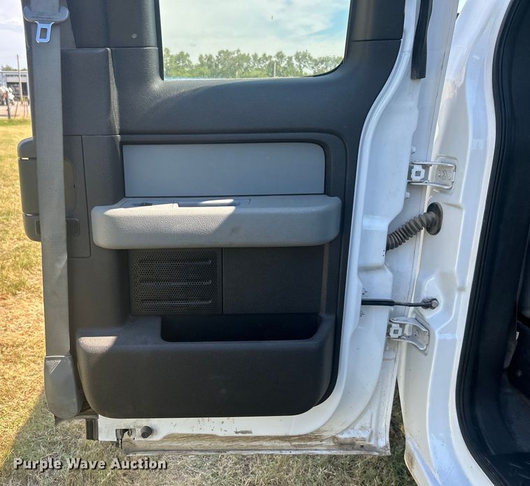 image for item DP1164 2012 Ford F150 SuperCab pickup truck