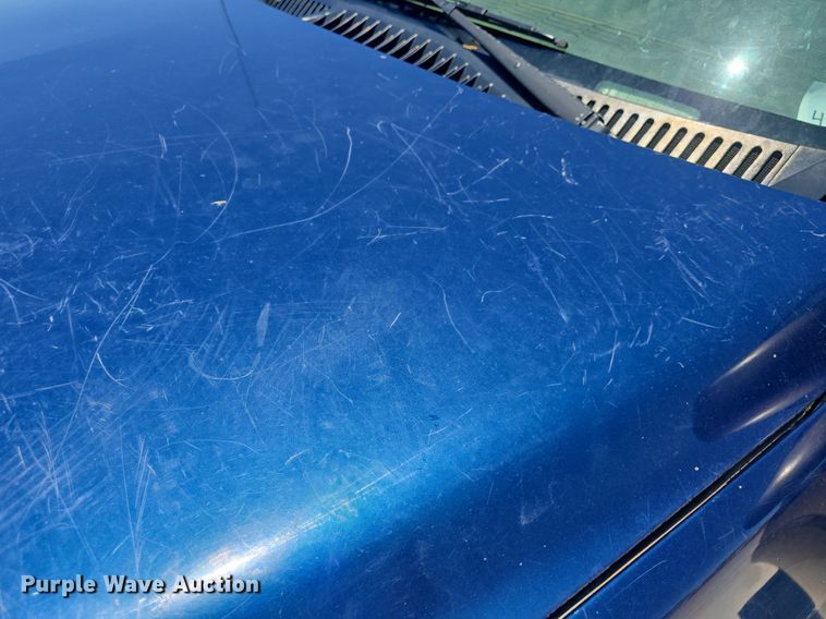 image for item DQ4387 2001 Chevrolet Silverado 1500 pickup truck