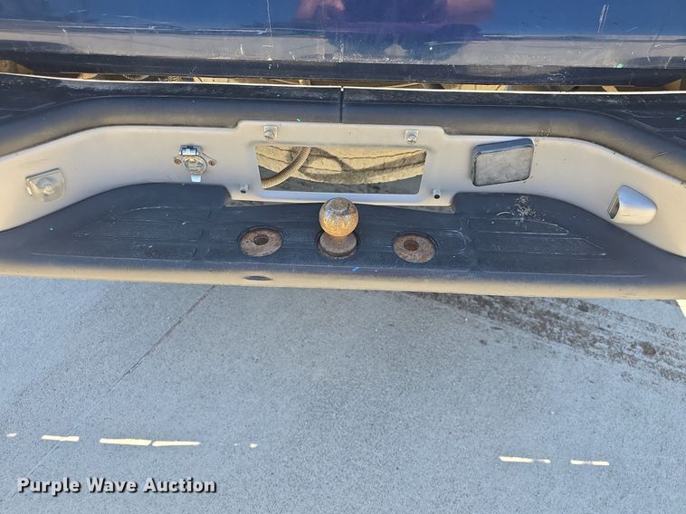 image for item DQ4387 2001 Chevrolet Silverado 1500 pickup truck