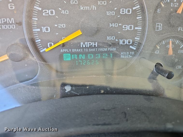 image for item DQ4387 2001 Chevrolet Silverado 1500 pickup truck