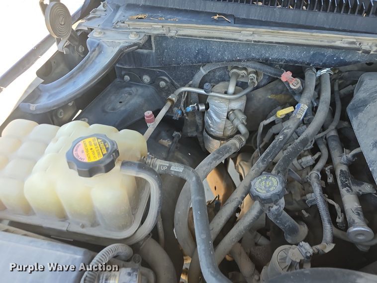 image for item DQ4387 2001 Chevrolet Silverado 1500 pickup truck