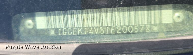 image for item DQ4387 2001 Chevrolet Silverado 1500 pickup truck