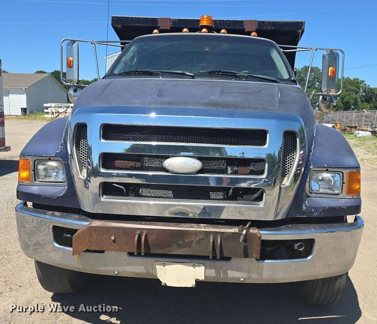 image for item DQ4390 2009 Ford F650 Super Duty XL dump truck