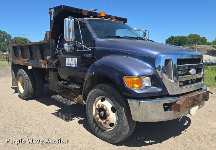 image for item DQ4390 2009 Ford F650 Super Duty XL dump truck