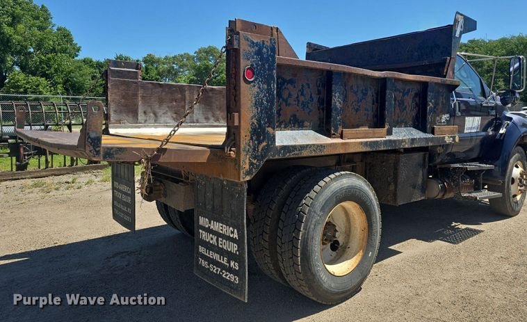 image for item DQ4390 2009 Ford F650 Super Duty XL dump truck