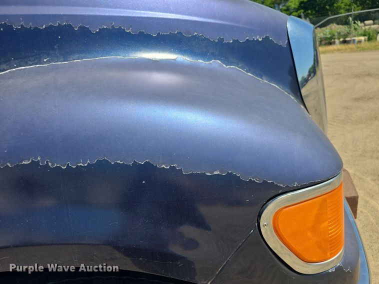 image for item DQ4390 2009 Ford F650 Super Duty XL dump truck