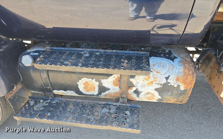 image for item DQ4390 2009 Ford F650 Super Duty XL dump truck