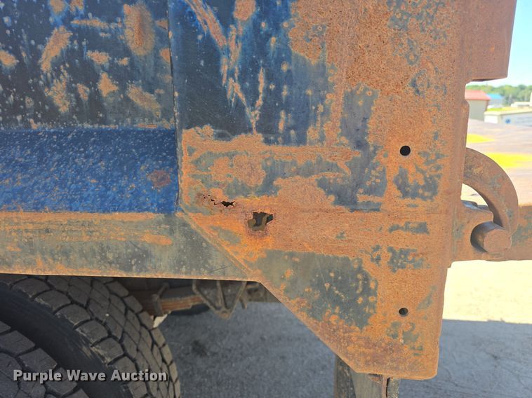 image for item DQ4390 2009 Ford F650 Super Duty XL dump truck