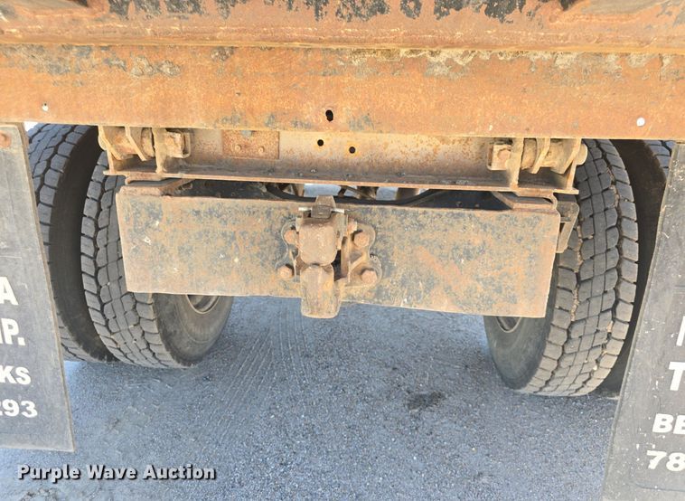 image for item DQ4390 2009 Ford F650 Super Duty XL dump truck