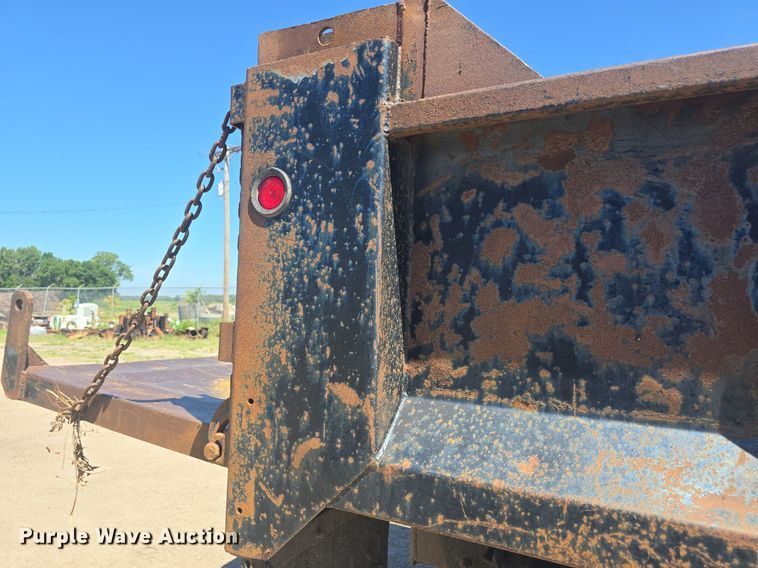 image for item DQ4390 2009 Ford F650 Super Duty XL dump truck