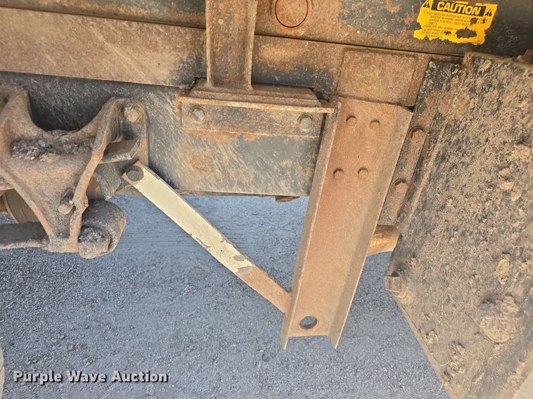 image for item DQ4390 2009 Ford F650 Super Duty XL dump truck