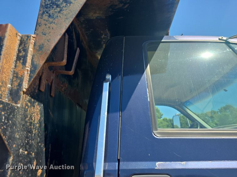 image for item DQ4390 2009 Ford F650 Super Duty XL dump truck