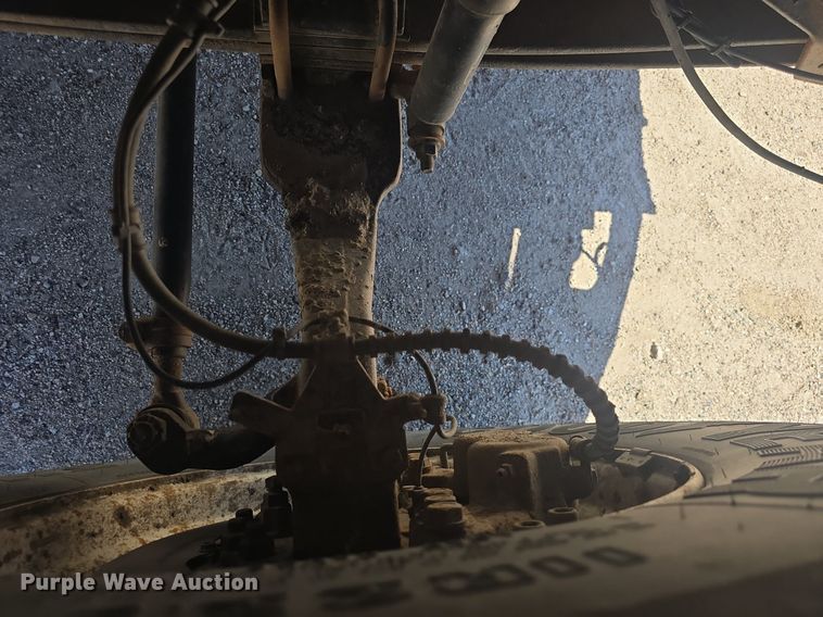 image for item DQ4390 2009 Ford F650 Super Duty XL dump truck