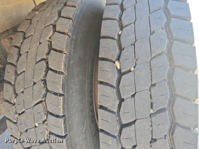 image for item DQ4390 2009 Ford F650 Super Duty XL dump truck