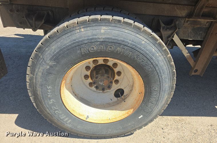 image for item DQ4390 2009 Ford F650 Super Duty XL dump truck