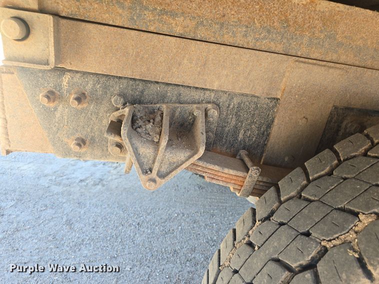 image for item DQ4390 2009 Ford F650 Super Duty XL dump truck