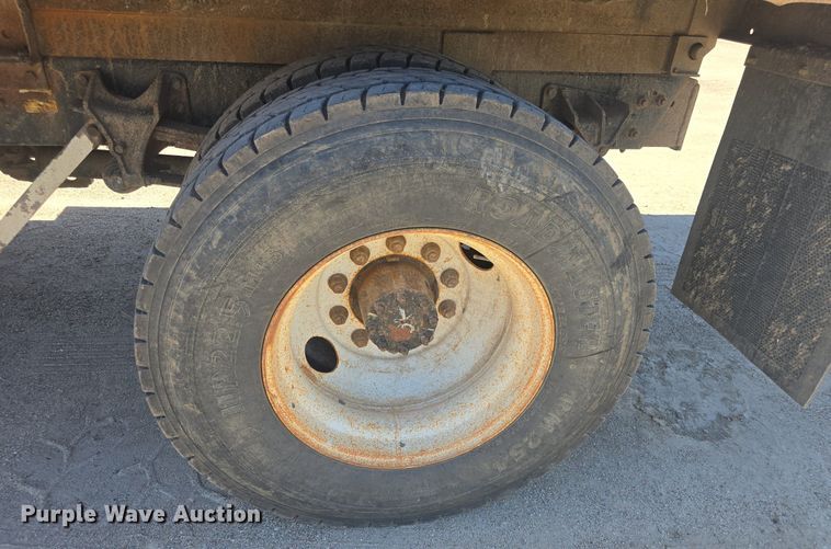 image for item DQ4390 2009 Ford F650 Super Duty XL dump truck