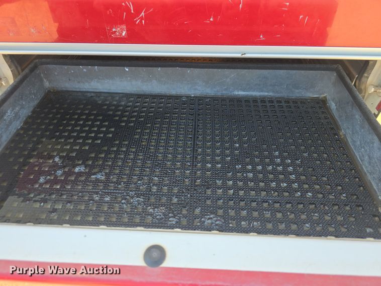 image for item DQ4391 1998 Ford E450 ambulance