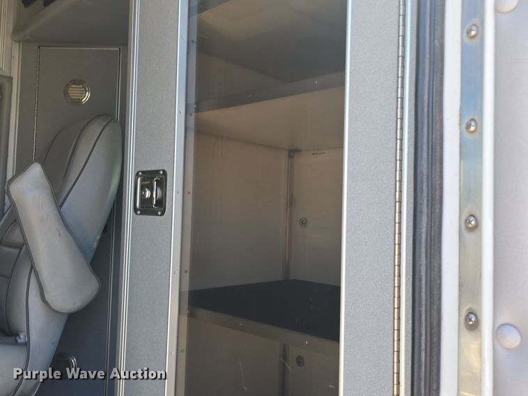 image for item DQ4391 1998 Ford E450 ambulance