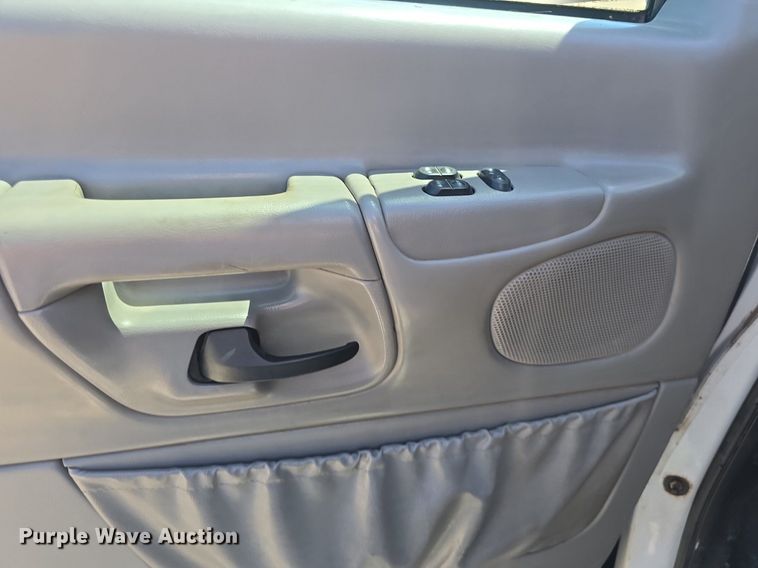 image for item DQ4391 1998 Ford E450 ambulance