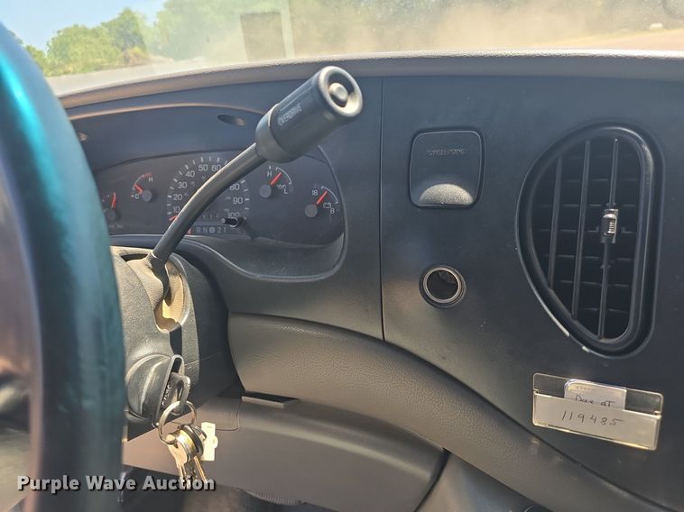 image for item DQ4391 1998 Ford E450 ambulance