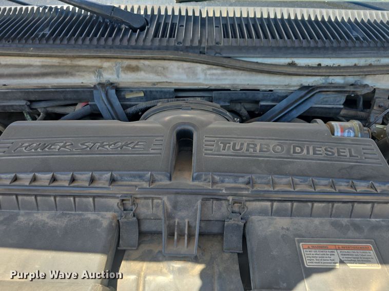 image for item DQ4391 1998 Ford E450 ambulance