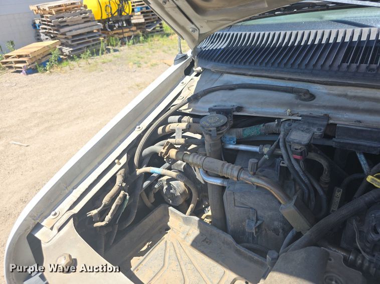 image for item DQ4391 1998 Ford E450 ambulance