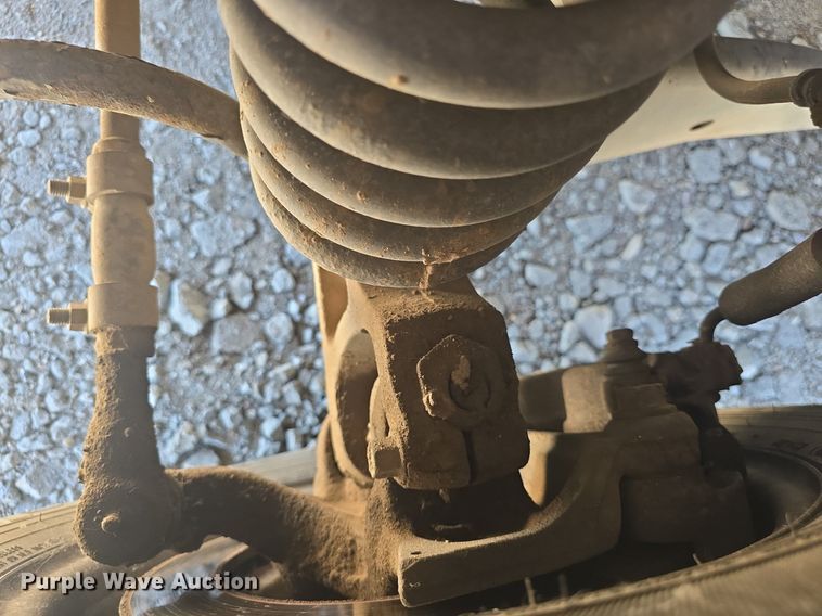 image for item DQ4391 1998 Ford E450 ambulance