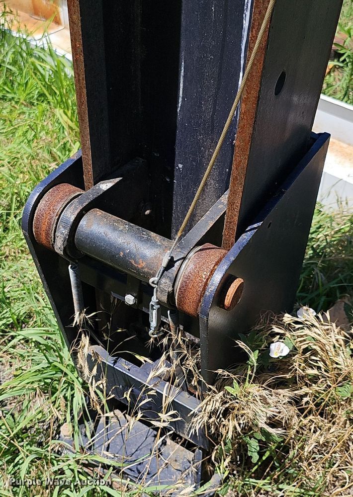 image for item DQ4394 Hydra-Lift  two post automotive lift