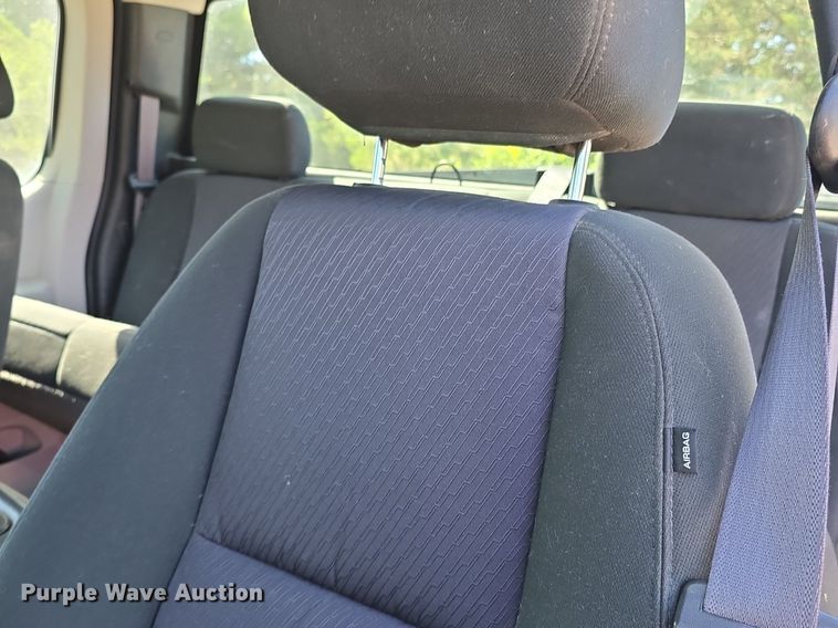 image for item DQ4399 2013 Chevrolet Silverado 1500 Ext. Cab pickup truck