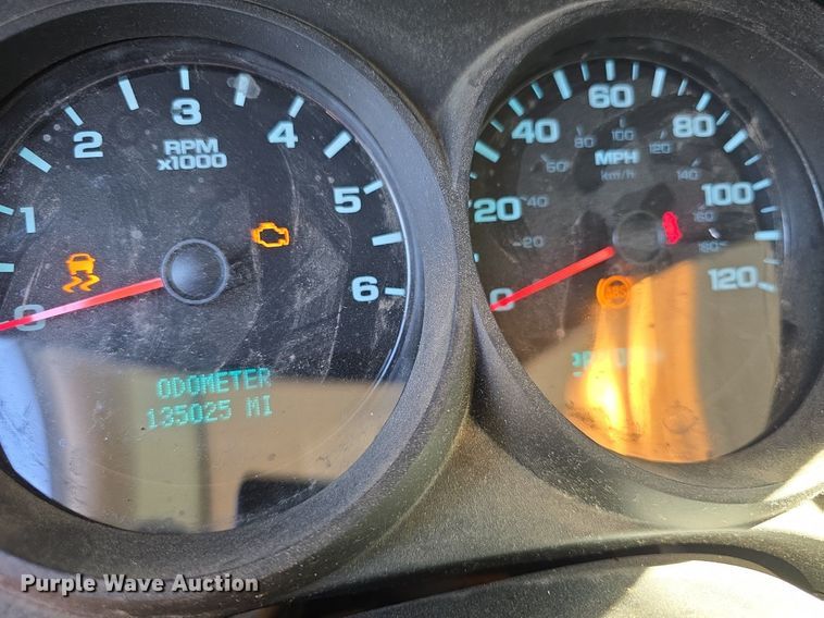 image for item DQ4399 2013 Chevrolet Silverado 1500 Ext. Cab pickup truck