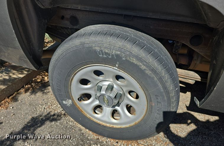 image for item DQ4399 2013 Chevrolet Silverado 1500 Ext. Cab pickup truck