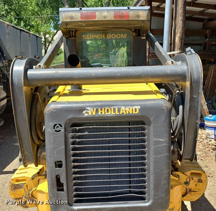 image for item DQ4400 2008 New Holland L190 skid steer loader