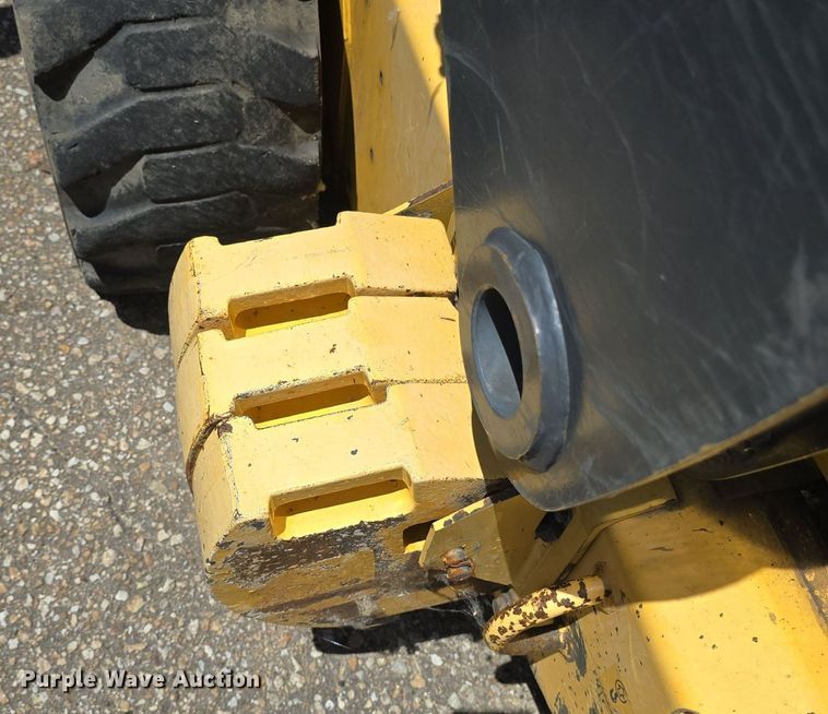 image for item DQ4400 2008 New Holland L190 skid steer loader