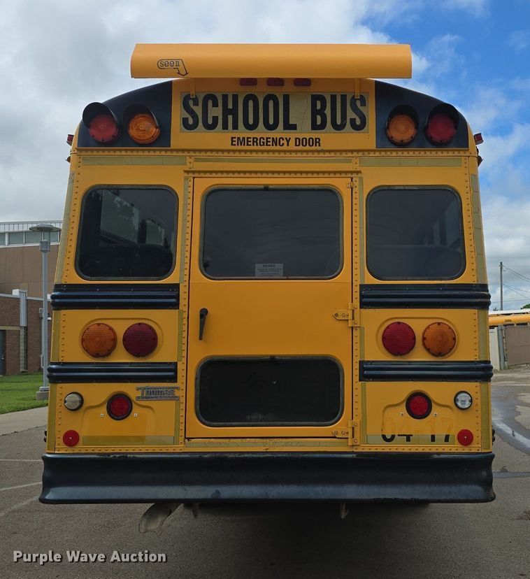 image for item DQ4402 2004 Freightliner  Thomas Built school bus